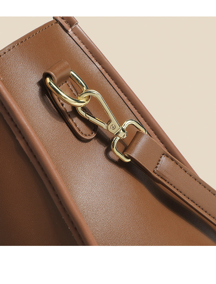 Langford Belle – Classic Leather Tote for Women