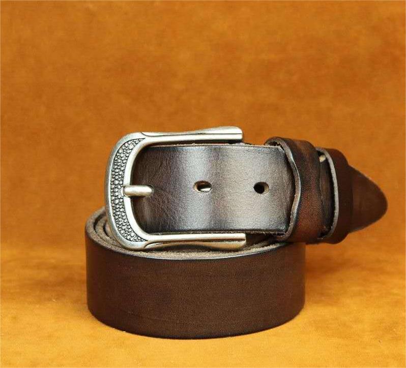 Vintage Full Grain Leather Belt with Textured Buckle – Classic Western Style for Men