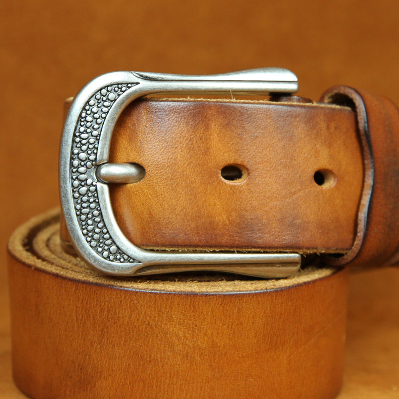 Vintage Full Grain Leather Belt with Textured Buckle – Classic Western Style for Men